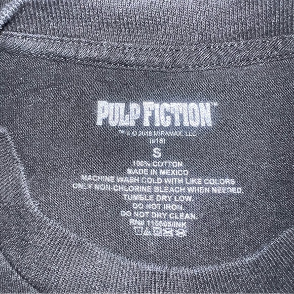 Pulp Fiction T shirt 🖤 - Picture 3 of 4